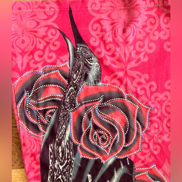 Christian Audigier Men's Red Skull and Rose Tee - Picture 8 of 12